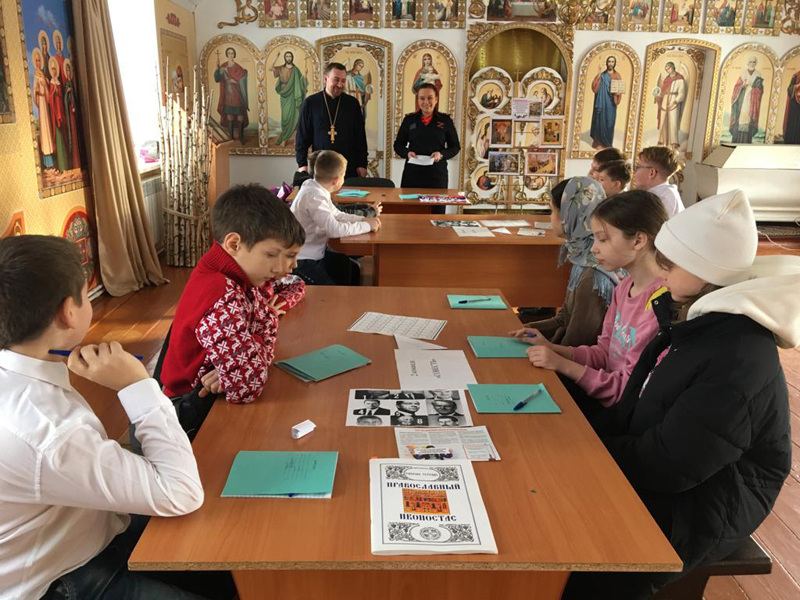 Турнир знатоков права «Я - гражданин России!» прошел в воскресной школе при храме Святителя Николая г. Унеча