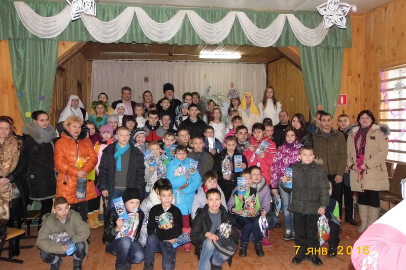 Воскресная школа Успенского собора подарила праздник детям Мглинской школы-интерната
