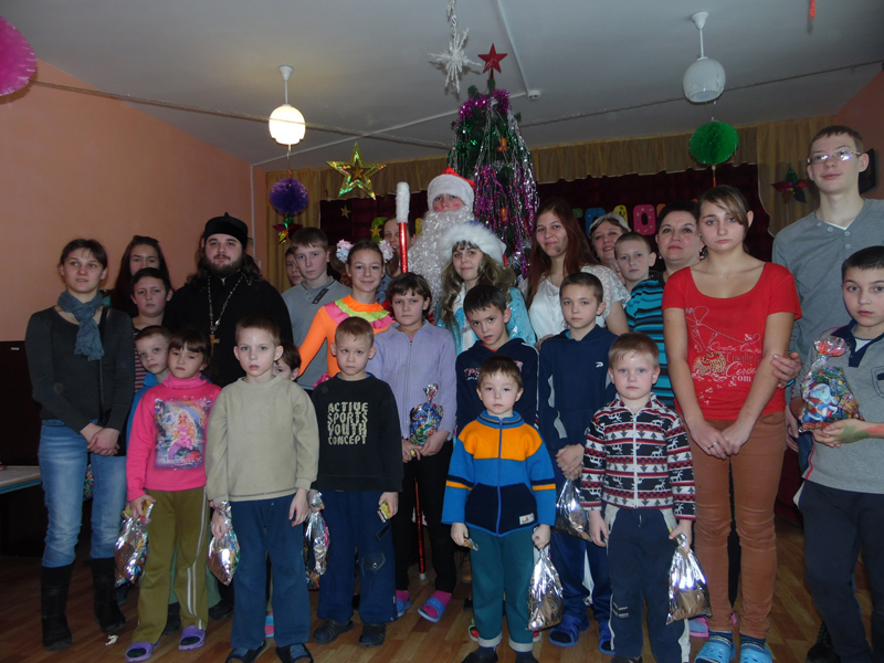 Участники православной молодежной группы "Фавор" посетили интернат