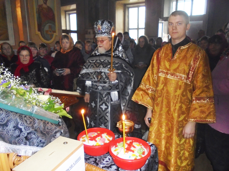 Литургия Преждеосвященных даров и освящение колива в Успенском соборе г. Мглина