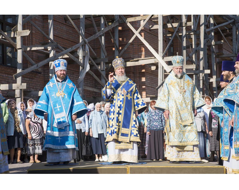 Правящий архиерей принял участие в торжествах по случаю празднования Свенской иконы Божией Матери
