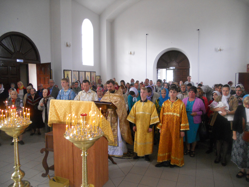 В день Усекновения главы Иоанна Предтечи православные унечцы вознесли молитвы о страждущих недугом винопития