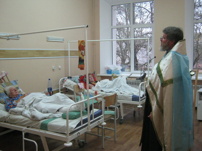 Молитвенное утешение болящих: пастырское служение в Новозыбковской центральной районной больнице