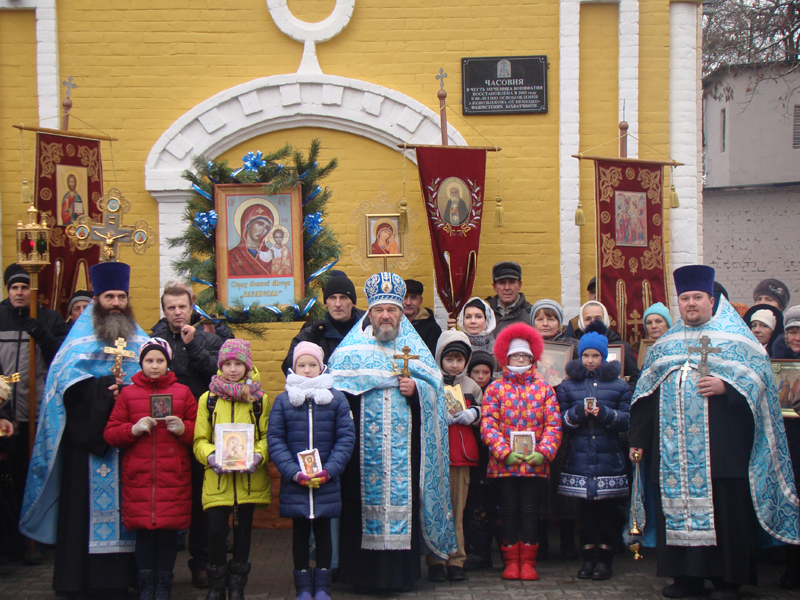 День народного единства в г. Новозыбкове ознаменован общим Крестным ходом прихожан всех православных храмов благочиния