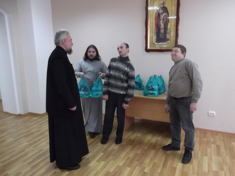 Преосвященнейший владыка Владимир поздравил инвалидов с Рождеством Христовым