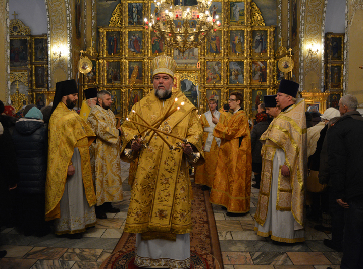 Архиерейское богослужение в день памяти преподобного Серафима Саровского