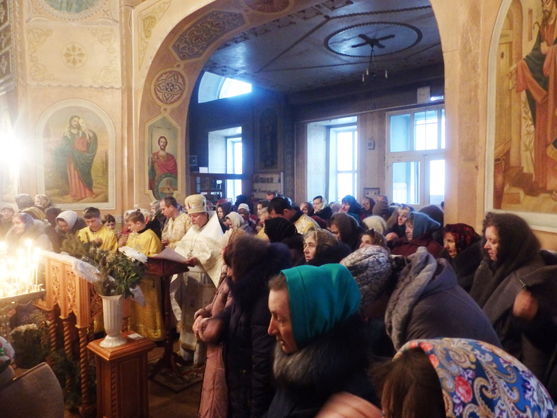 Богослужение в день празднования Обрезания Господня и памяти святителя Василия Великого в Успенском соборе г. Мглина
