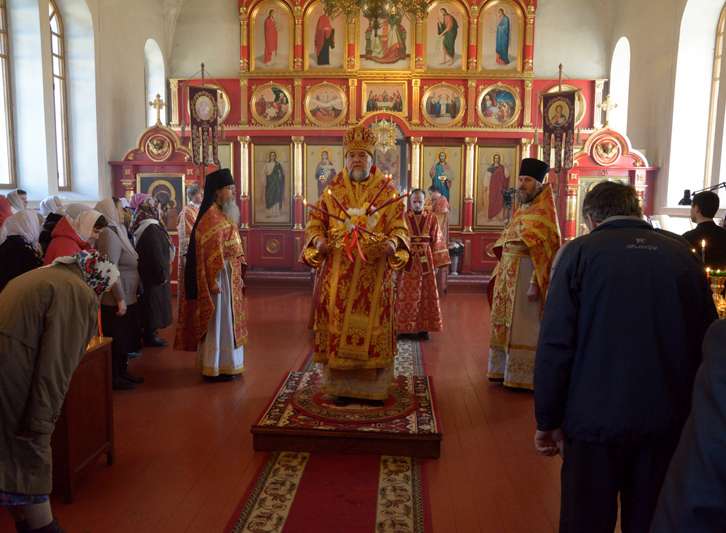 Всякое дыхание да славит Господа! Архиерейское богослужение в Климовском Покровском мужском монастыре