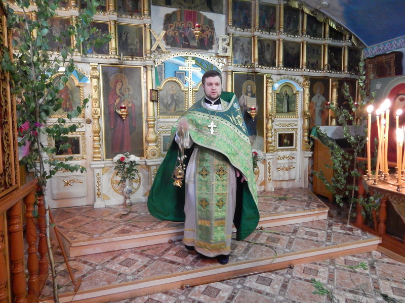 Празднование Дня Святой Троицы в Свято-Никольском храме архиерейского подворья г. Клинцы
