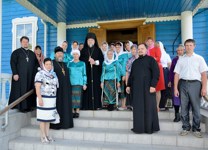 Архиерейское богослужение в селе Яловка Красногорского района