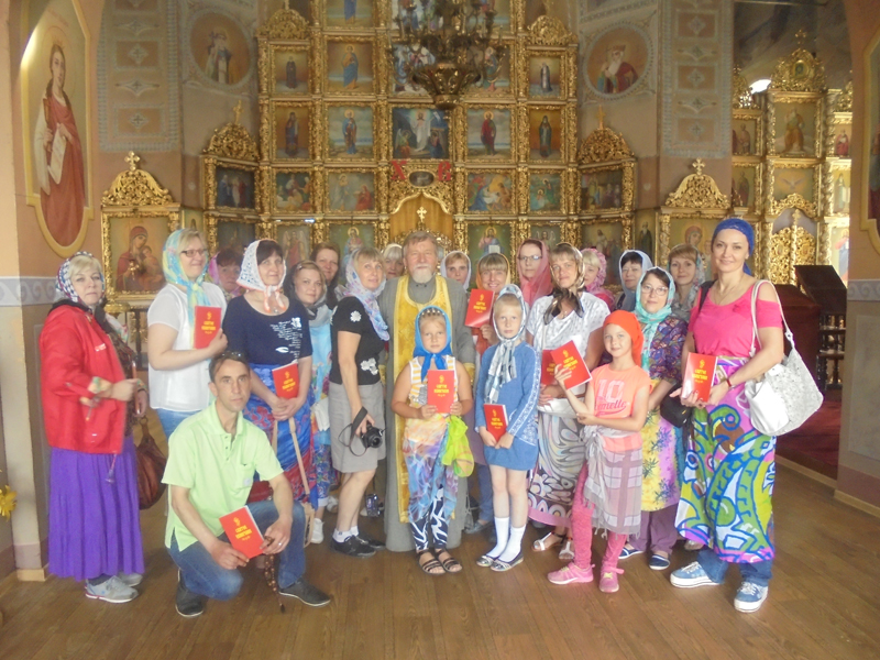 Преподаватели из г. Клинцы совершили паломническую поездку в храм Успения Пресвятой Богородицы г. Мглина