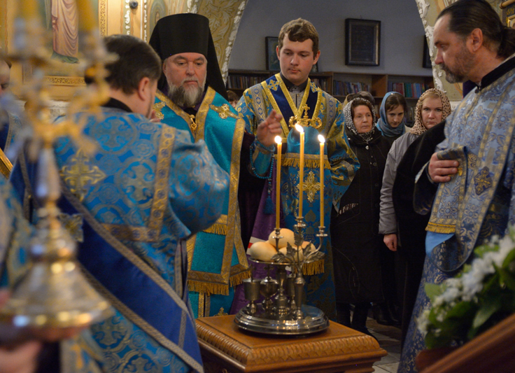 Архиерейское служение. Всенощное бдение в канун праздника Казанской иконы Божией Матери