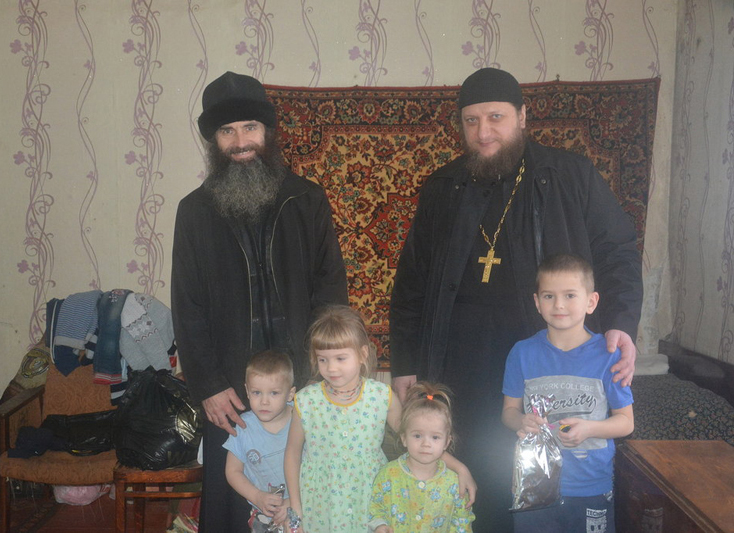 Посещение малоимущих и социально неблагополучных семей в Злынковском районе
