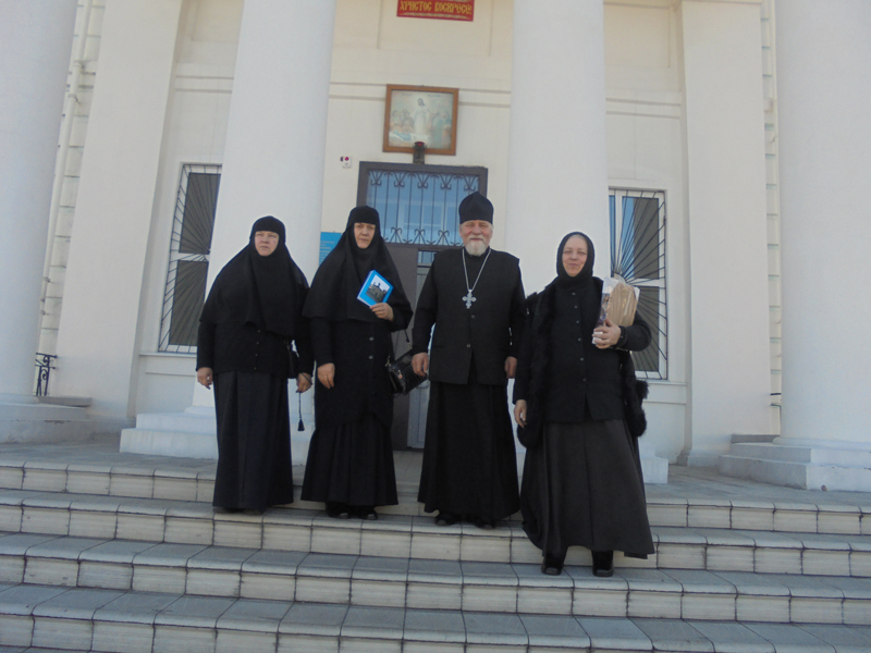 Насельницы Свято-Троицкого Корецкого монастыря посетили храмы Мглинского благочиния