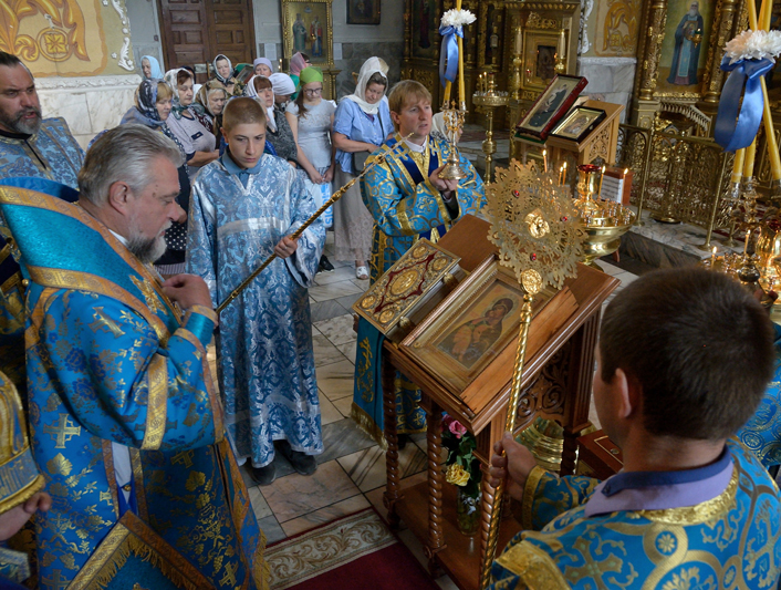 Архиерейское богослужение в Петропавловском кафедральном соборе г. Клинцы