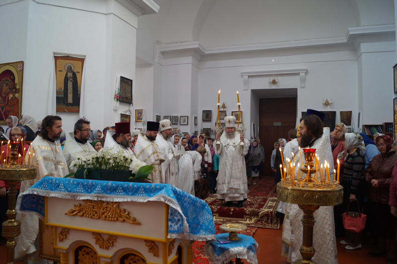 Освящение престола в честь Рождества Пресвятой Богородицы с. Суворова.