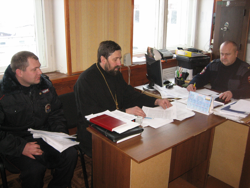 Рабочая встреча по вопросу обеспечения правопорядка в период Рождественских мероприятий в Сураже