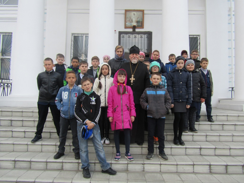 Учащиеся Мглинской СОШ №2 побывали на экскурсии в храме
