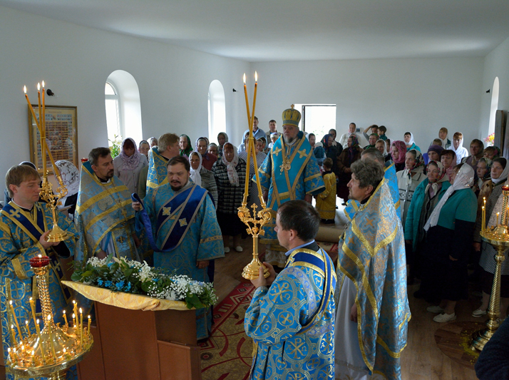 Первое архиерейское богослужение в храме села Лыщичи