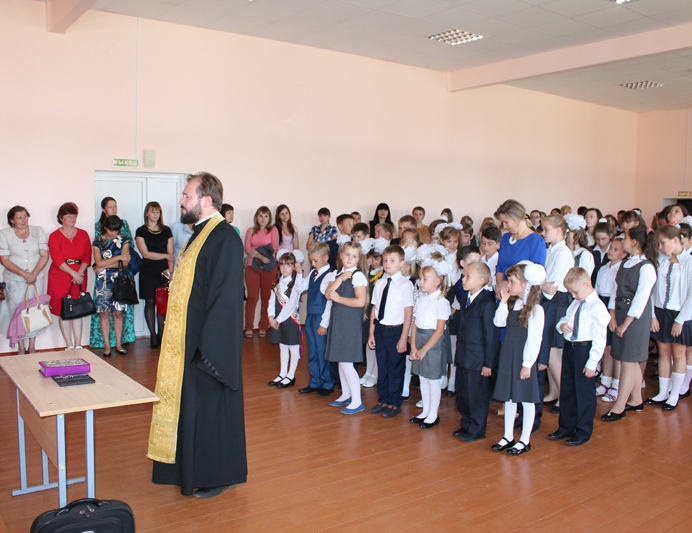Молебен перед началом учебного года в Погарском благочинии