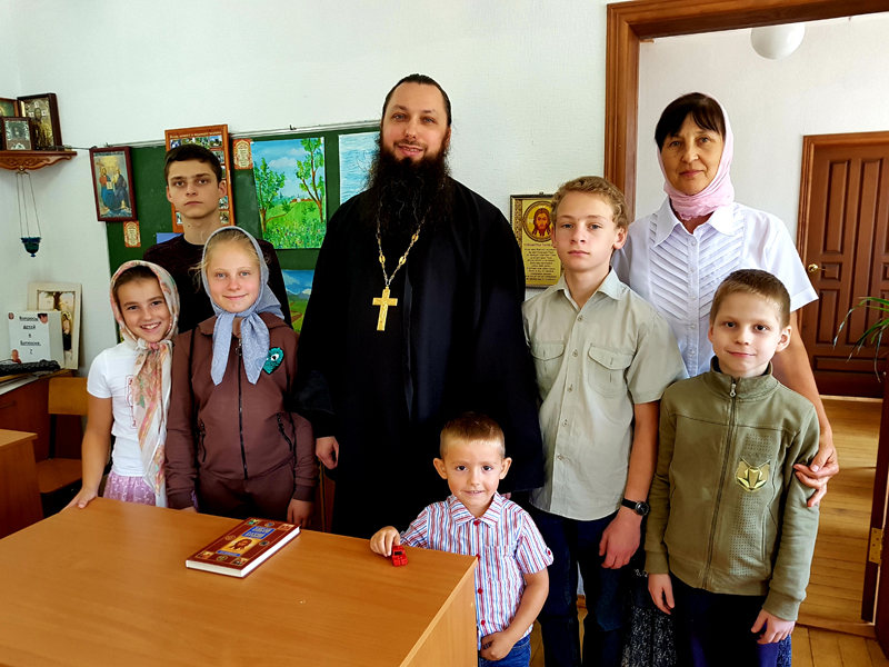 Начало учебного года в воскресной школе храма в честь Святого Богоявления г. Стародуба