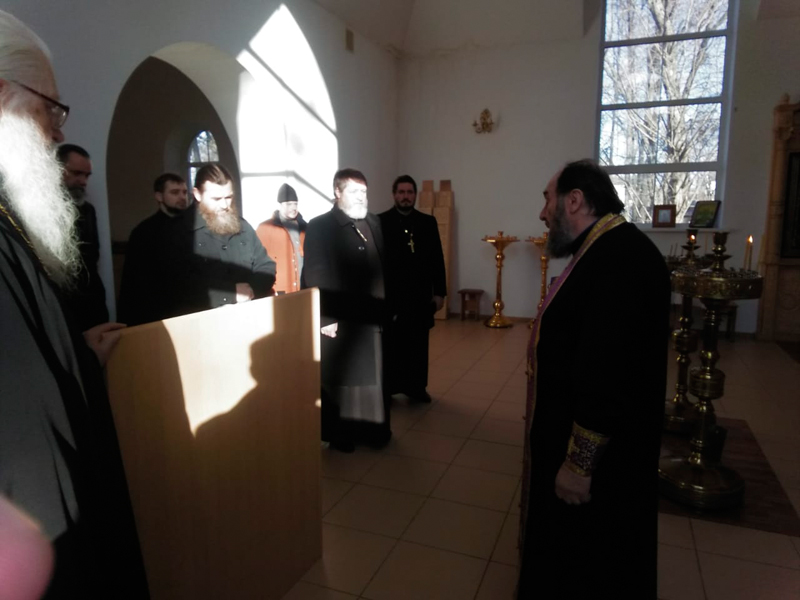 В Клинцовской епархии совершается исповедь духовенства
