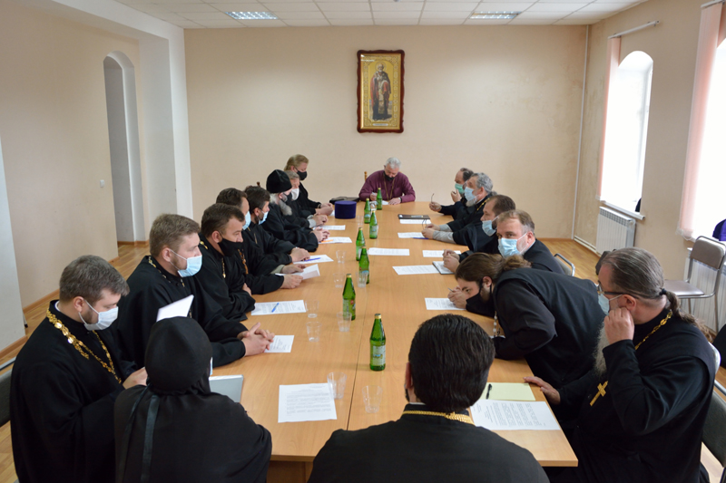 Состоялось заседание епархиального Совета
