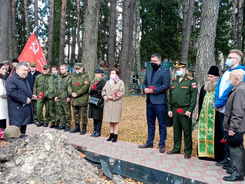 Церемония перезахоронения останков неизвестного солдата прошла на городском кладбище г. Унечи
