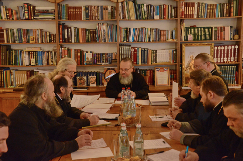 В Клинцовском Епархиальном Управлении под председательством Митрополита Александра состоялось очередное заседание Епархиального Совета